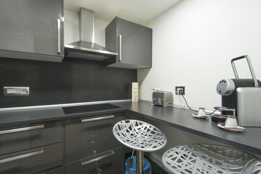Aparthotel Angioini