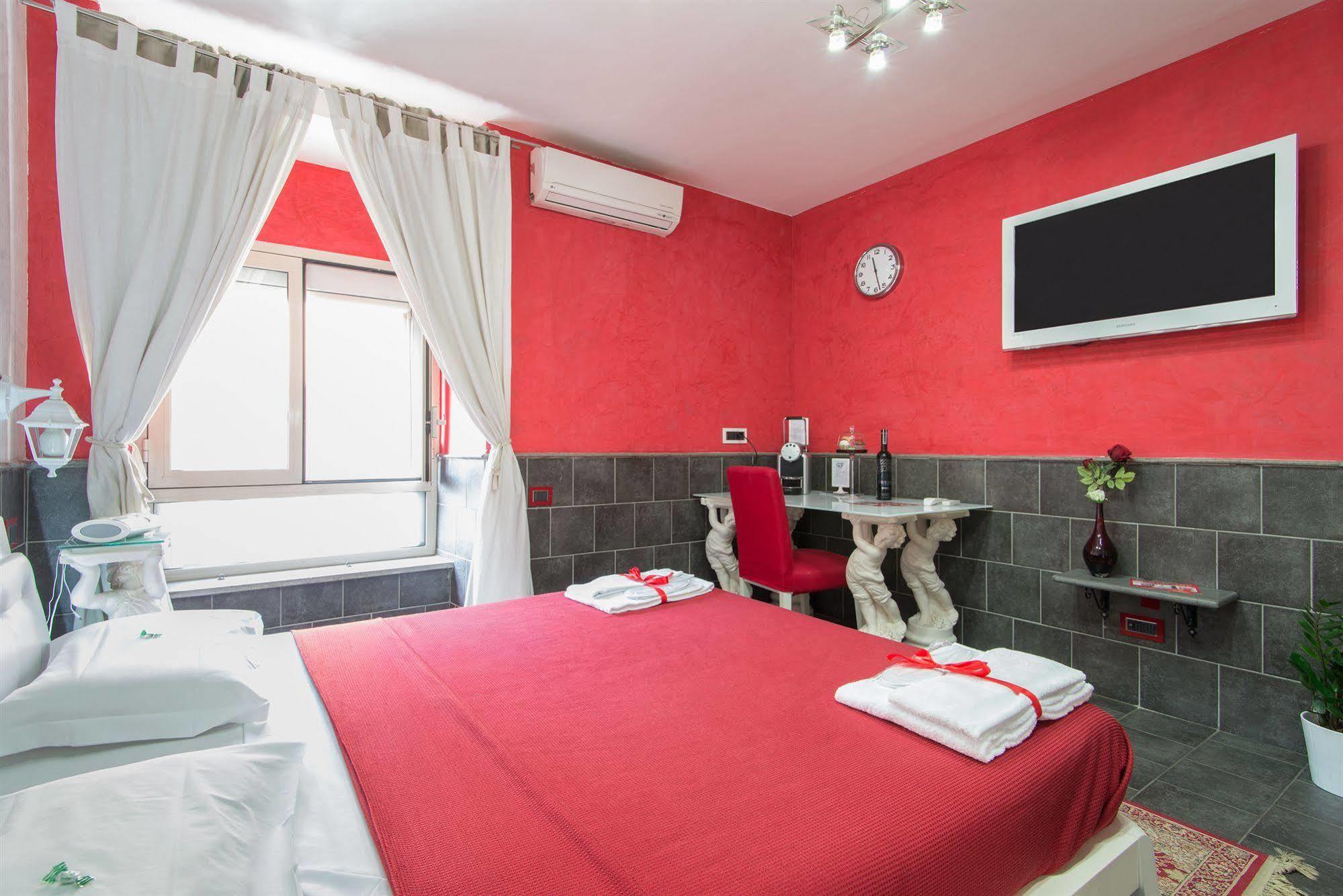 Angioini Appart hôtel
